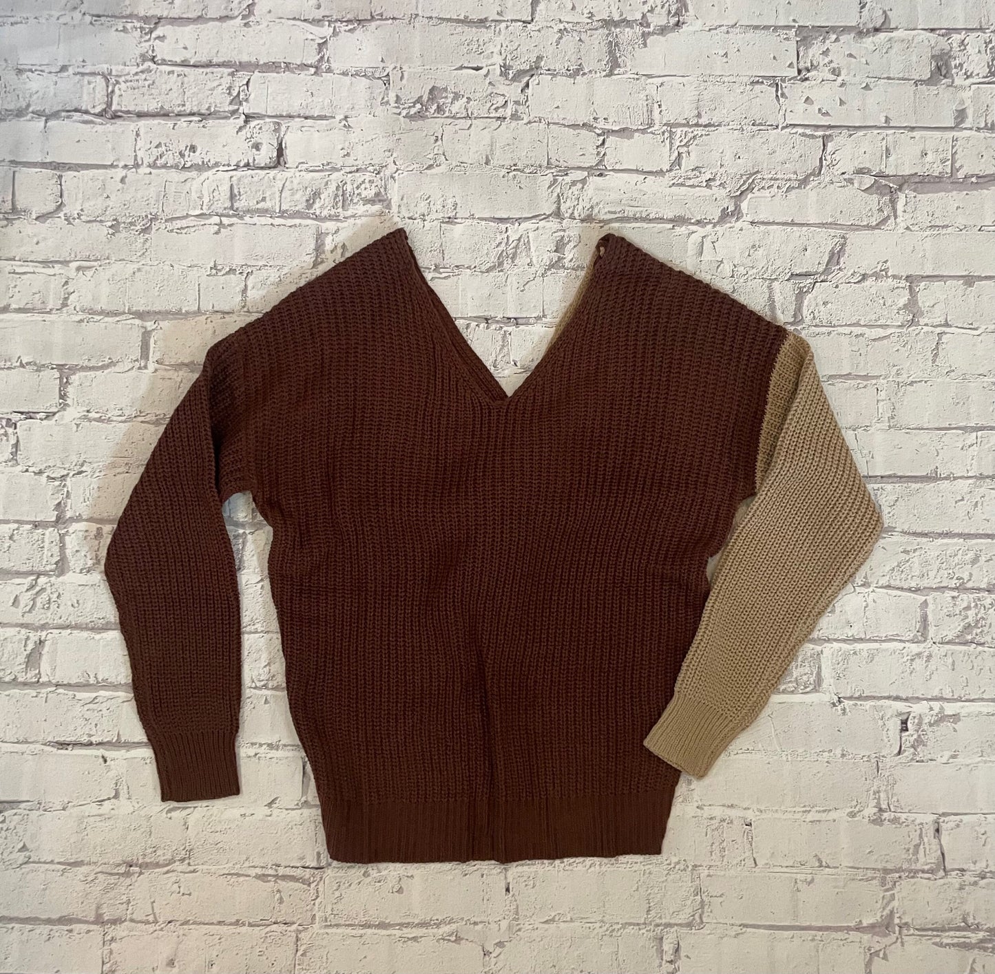 Twisted ColorBlock Sweater - Brown