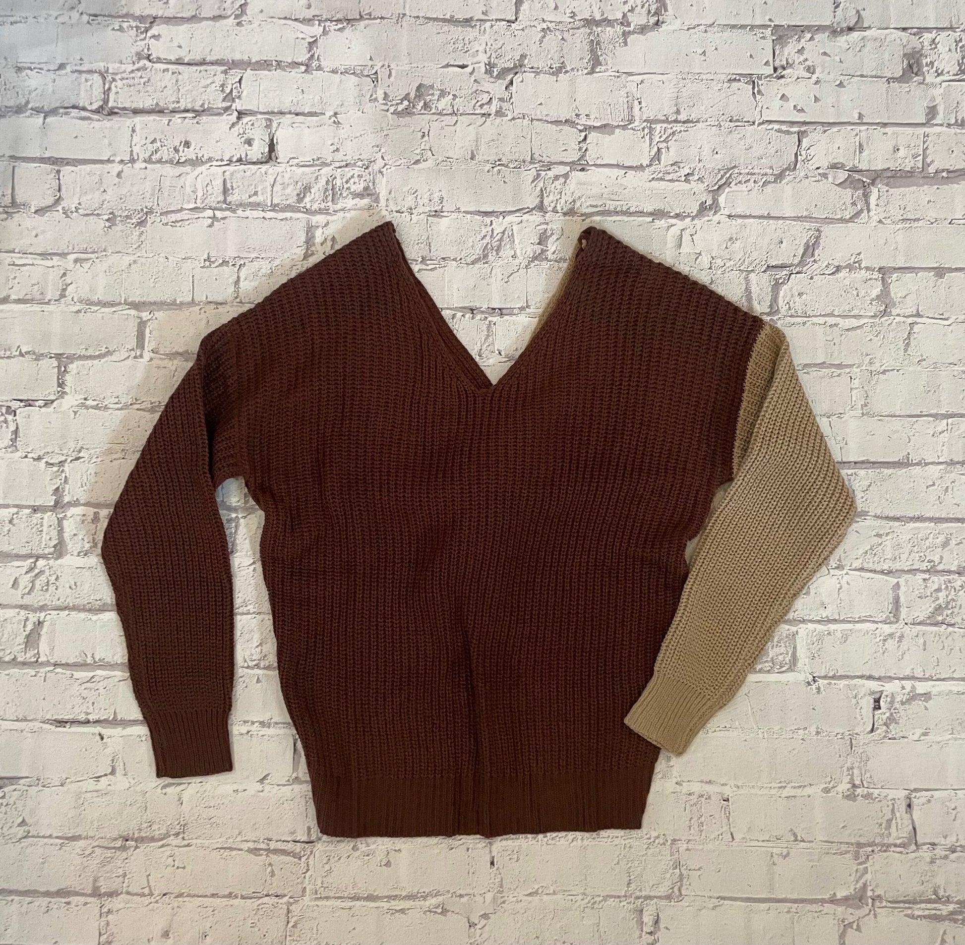 Twisted ColorBlock Sweater - Brown