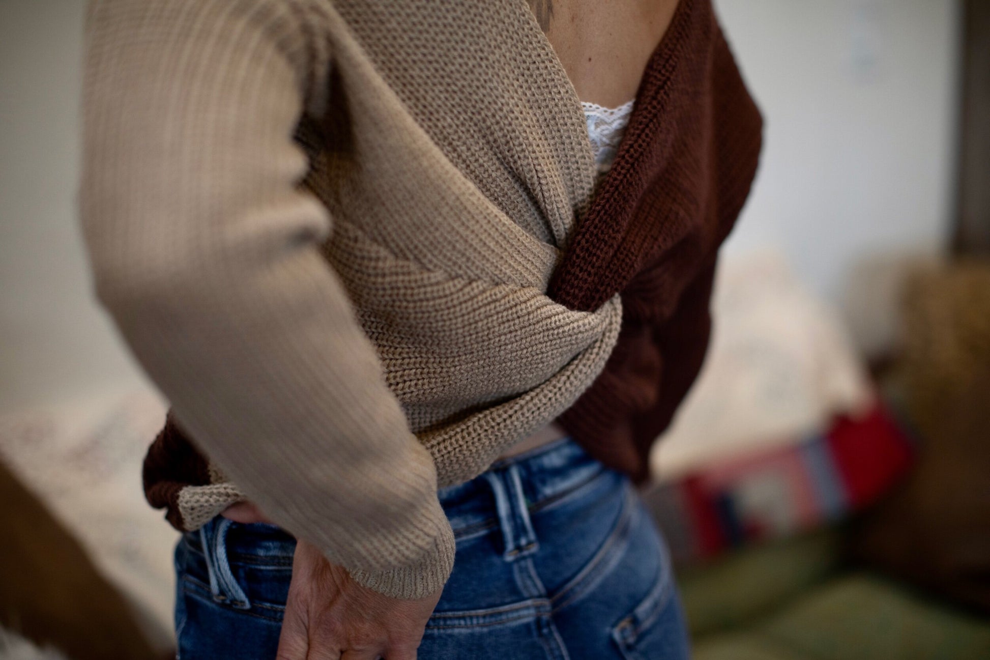 Twisted ColorBlock Sweater - Brown